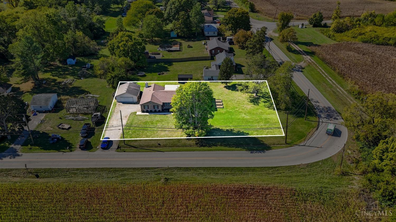 5887 Shaker Road Franklin, OH 45005 - Photo 6 of 77 Gallery Image 6