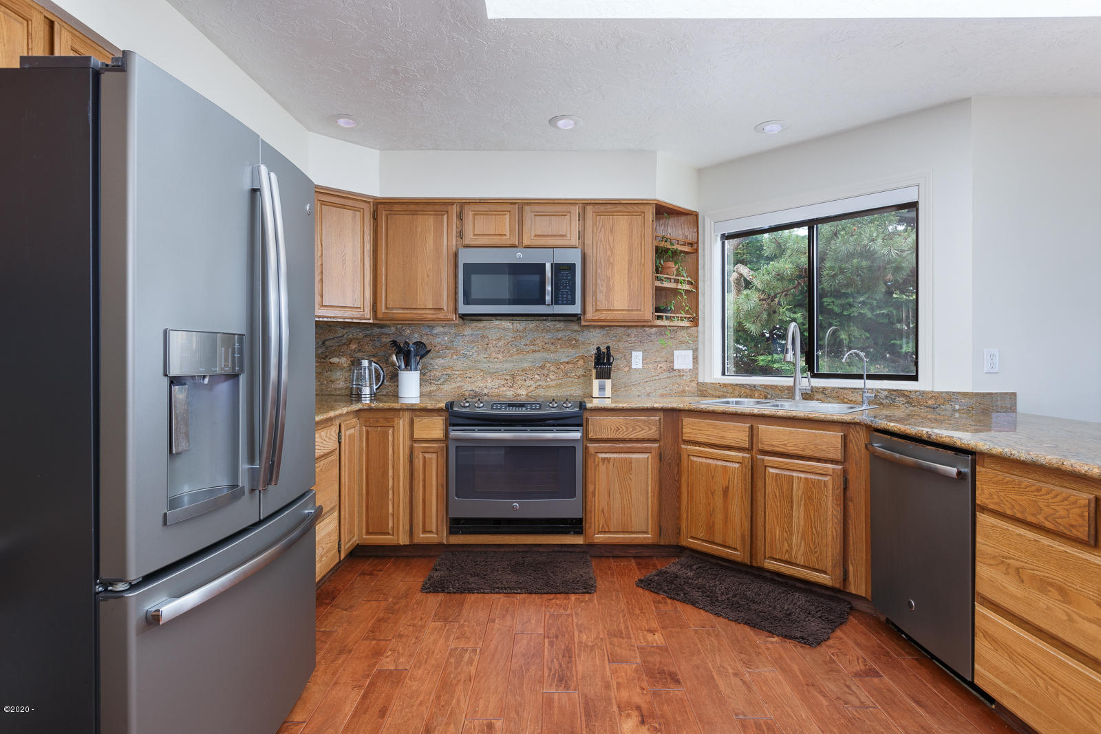 5277 Northwest Logan Road Lincoln City, OR 97367 - Photo 12 of 19 Strong working kitchen