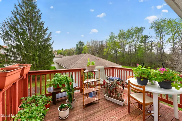 $209,900 | 1200 Hillside Avenue, Unit 507, Schenectady, NY 12309