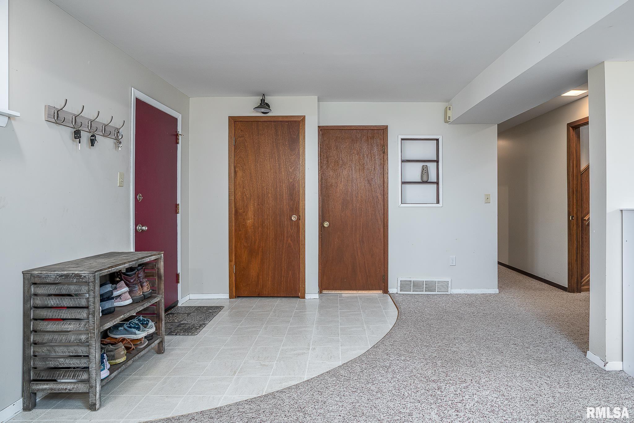 3411 Fairhaven Road Davenport, IA 52807 - Photo 18 of 23