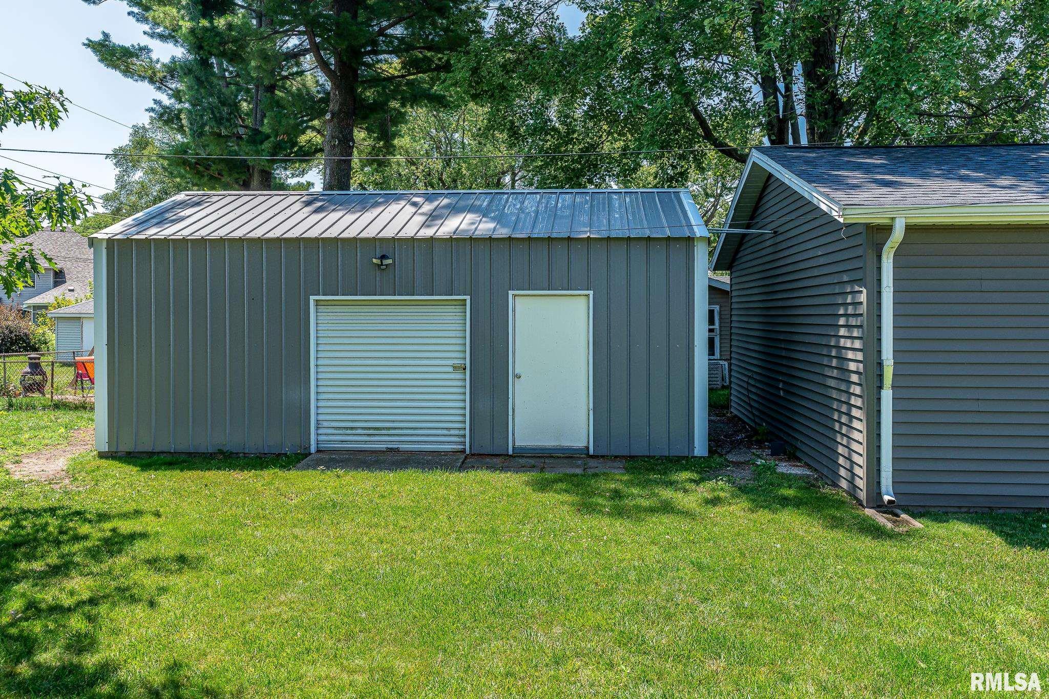 3411 Fairhaven Road Davenport, IA 52807 - Photo 22 of 23