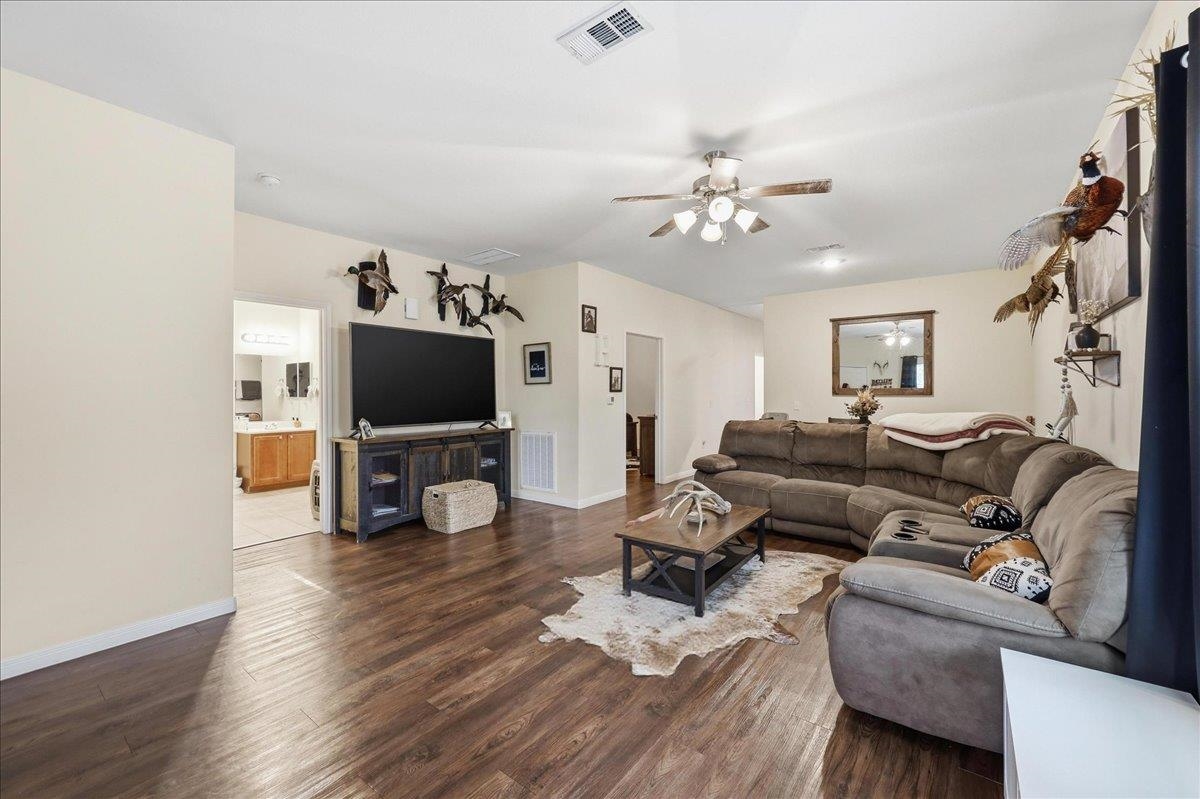 9735 Faggard Road Beaumont, TX 77707 - Photo 5 of 18