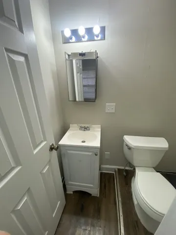 $1,595 | 210 West Lokey Avenue, Murfreesboro, TN 37130