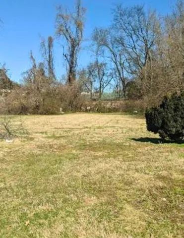 $1,595 | 210 West Lokey Avenue, Murfreesboro, TN 37130