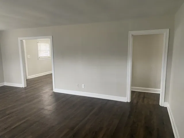 $1,595 | 210 West Lokey Avenue, Murfreesboro, TN 37130