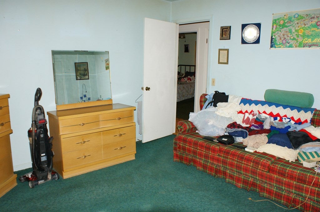 309 Mapleton Lane Fries, VA 24330 - Photo 18 of 20 Gallery Image 18