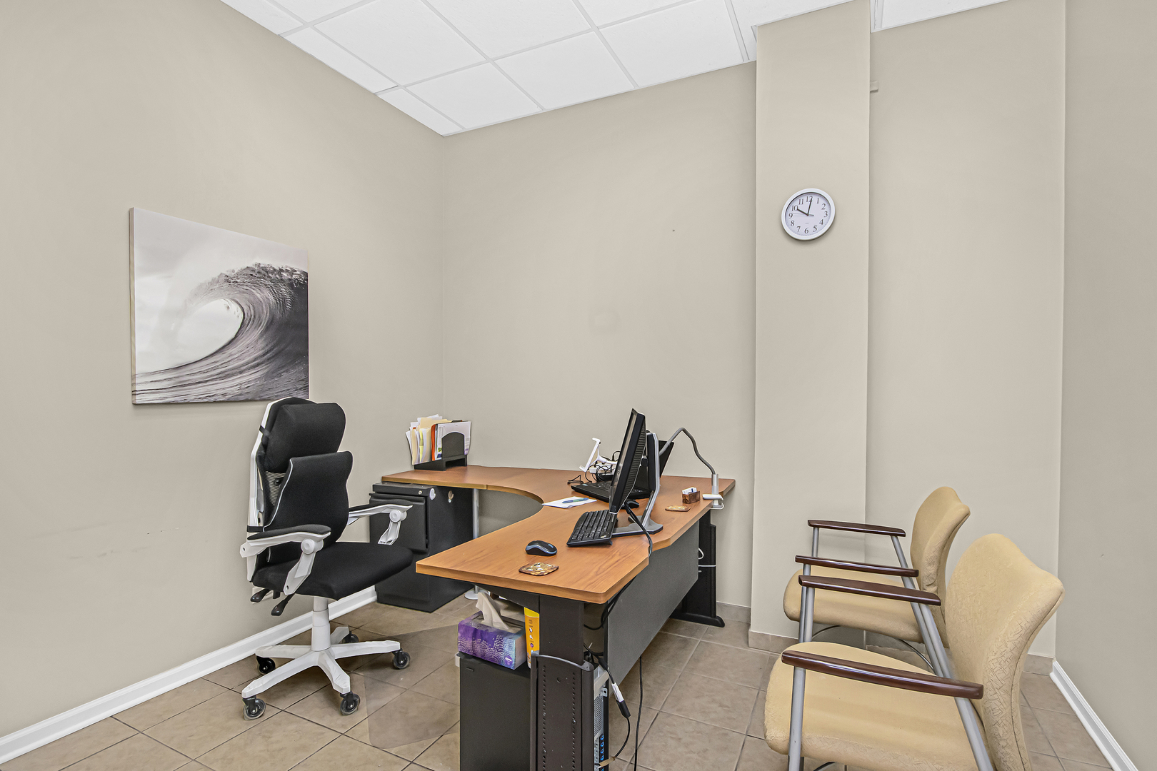 4346 North Pulaski Road, Unit C Chicago, IL 60641 - Photo 9 of 21 a room with a chair and gym equipment