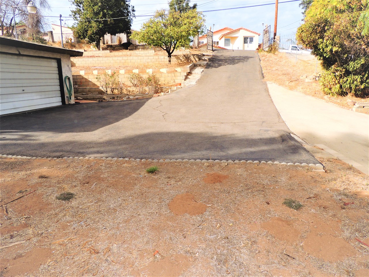8773 Gardena Road Lakeside, CA 92040 - Photo 4 of 25