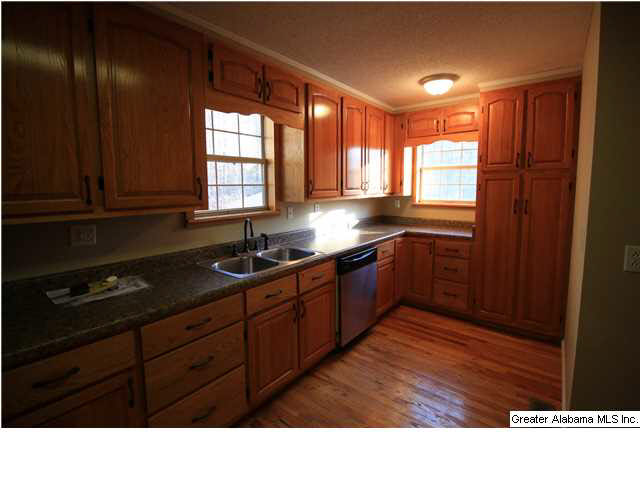 178 Ridgewood Drive Hayden, AL 35079 - Photo 13 of 24