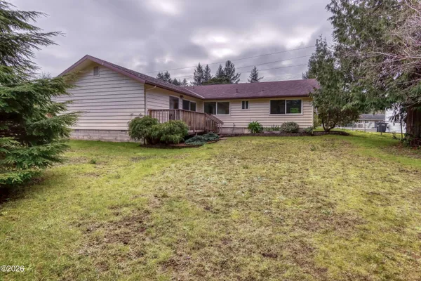 $489,900 | 625 South Crestline Drive, Waldport, OR 97394