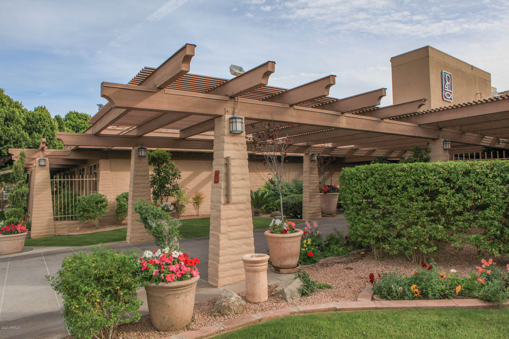 5631 South Jolly Roger Road Tempe, AZ 85283 - Photo 28 of 49 The Lakes Beach and Tennis Club-Entrance