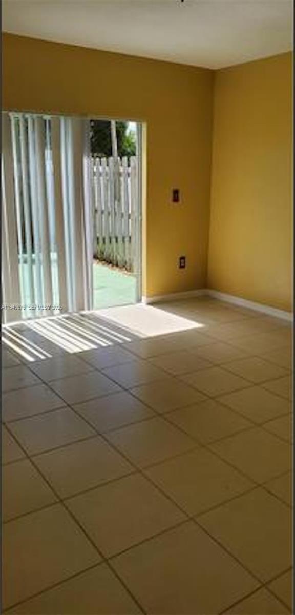 13658 Southwest 142nd Terrace Miami, FL 33186 - Photo 4 of 10