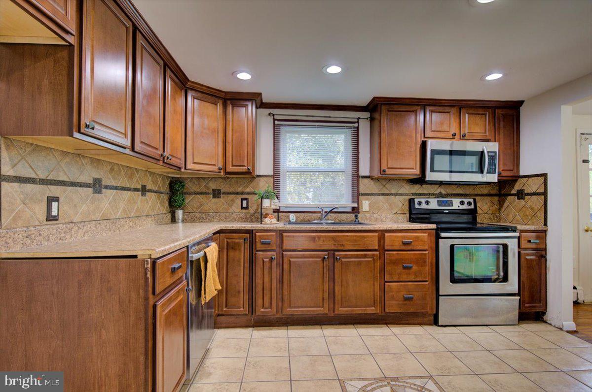 1215 Buchert Road Pottstown, PA 19464 - Photo 12 of 30 Gallery Image 12