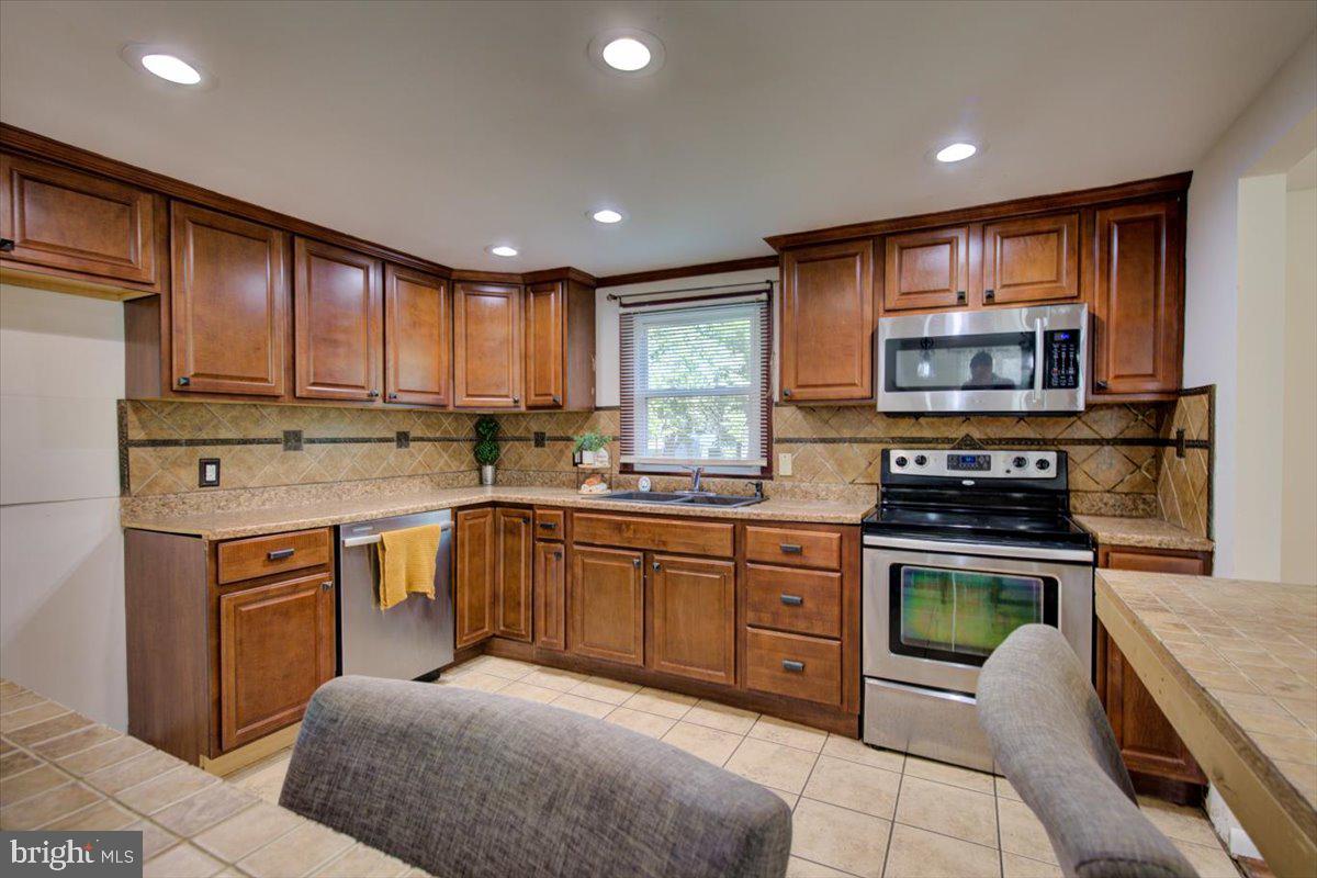 1215 Buchert Road Pottstown, PA 19464 - Photo 15 of 30 Gallery Image 15