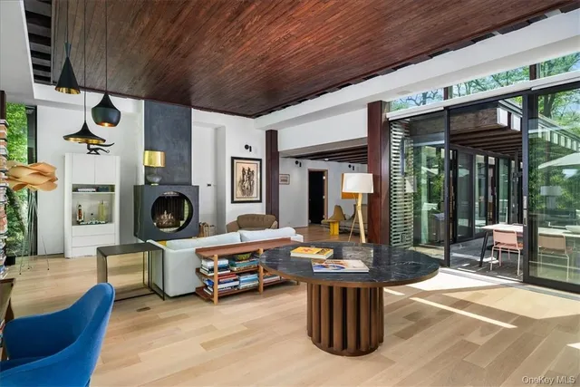 $22,000 | 971 Fenimore Road, Larchmont, NY 10538