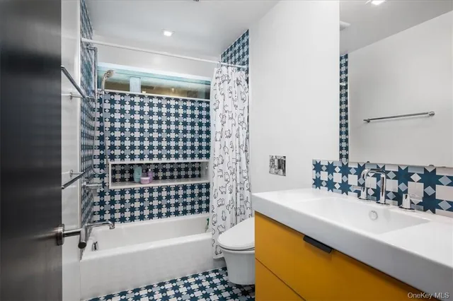 $22,000 | 971 Fenimore Road, Larchmont, NY 10538