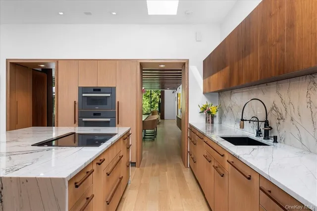 $22,000 | 971 Fenimore Road, Larchmont, NY 10538