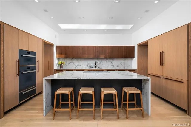 $22,000 | 971 Fenimore Road, Larchmont, NY 10538