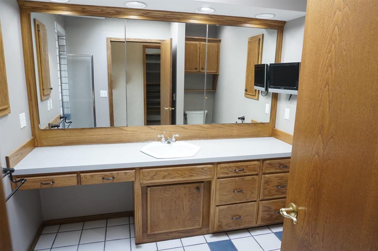 901 Locust Street Perry, OK 73077 - Photo 11 of 45 Gallery Image 11