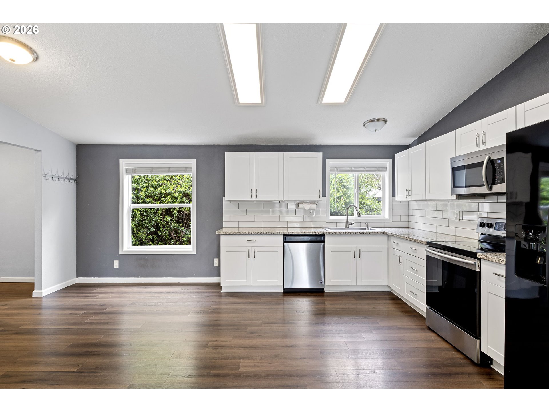 63511 South Olive Road Coos Bay, OR 97420 - Photo 11 of 48