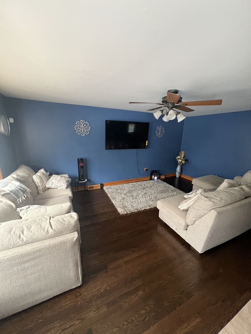 12409 South 44th Court Alsip, IL 60803 - Photo 6 of 32