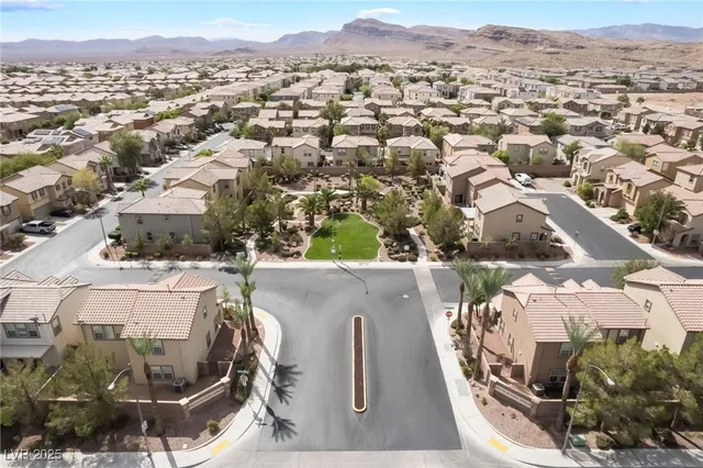 $424,500 | 9395 Fort Bayard Avenue, Las Vegas, NV 89178