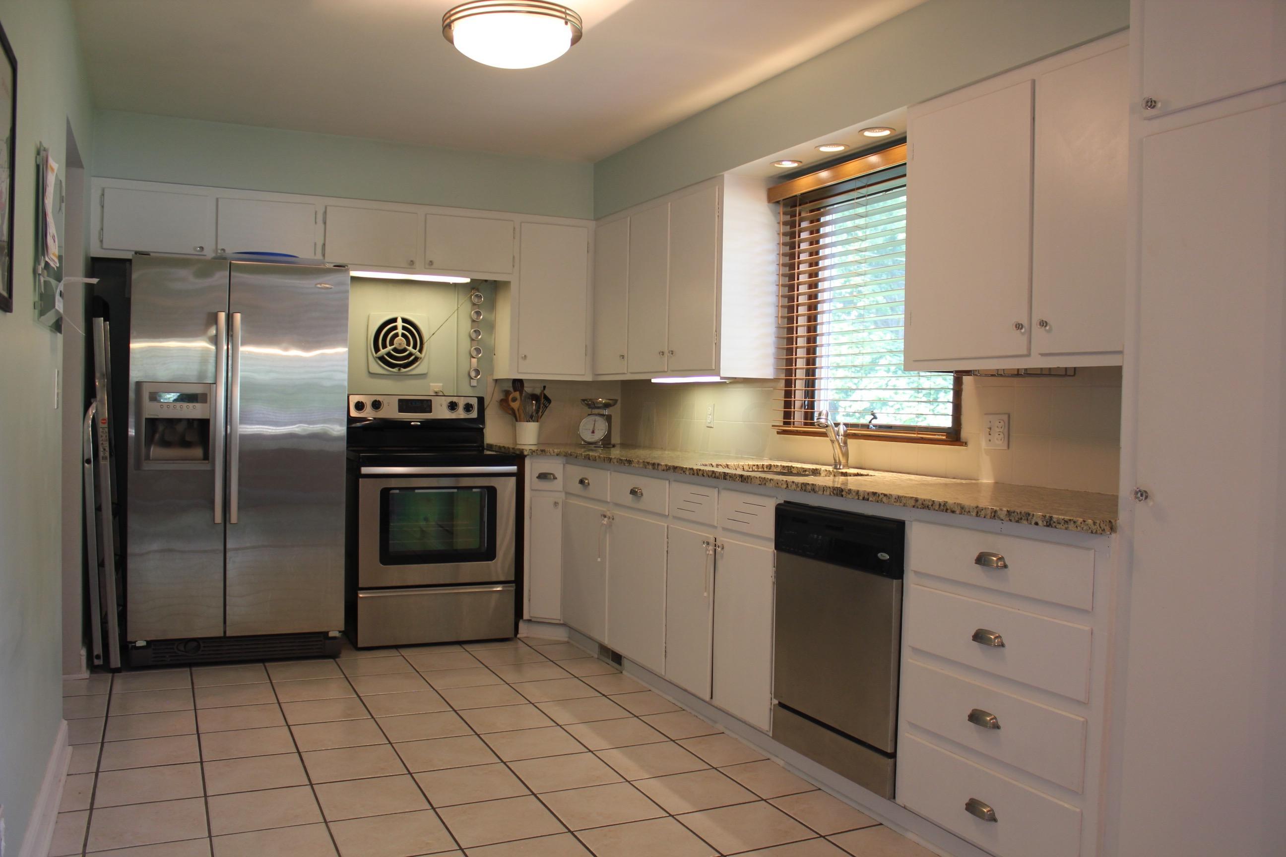 1958 Kentwell Road Columbus, OH 43221 - Photo 5 of 18 Gallery Image 5