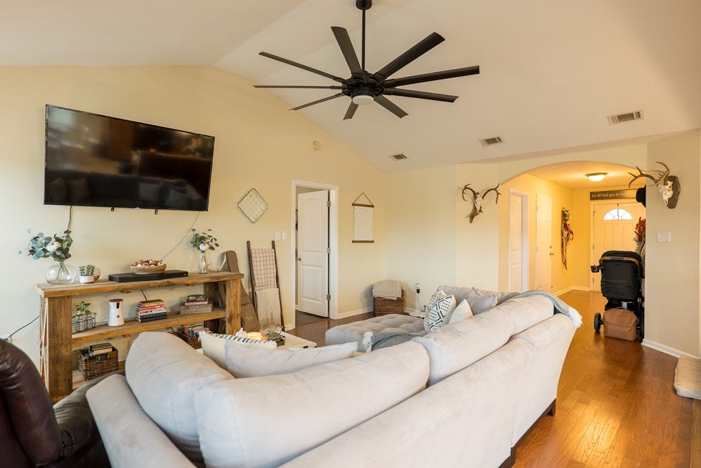 5693 Fontana Road Valdosta, GA 31601 - Photo 4 of 20 Gallery Image 4