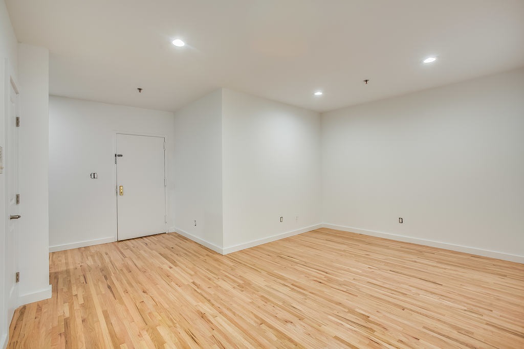 204 Grand Street, Unit 2C Hoboken, NJ 07030 - Photo 4 of 14