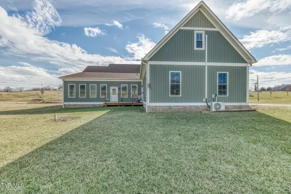 $694,900 | 11423 Reedy Creek Road, Bristol, VA 24202
