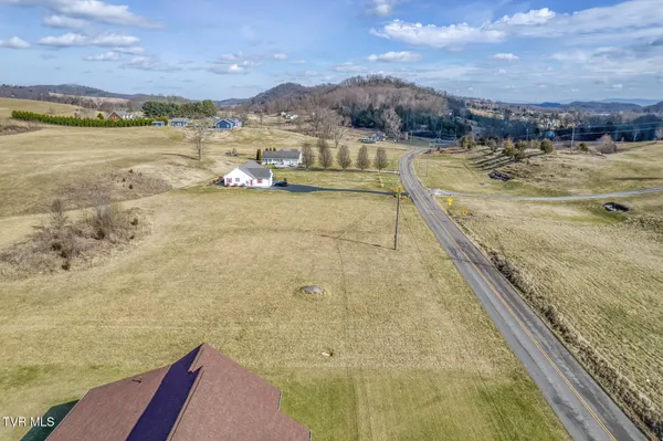$694,900 | 11423 Reedy Creek Road, Bristol, VA 24202