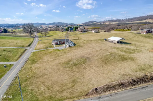 $694,900 | 11423 Reedy Creek Road, Bristol, VA 24202