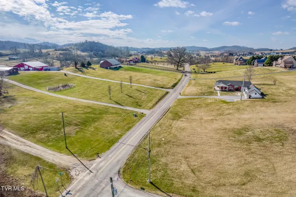 $694,900 | 11423 Reedy Creek Road, Bristol, VA 24202