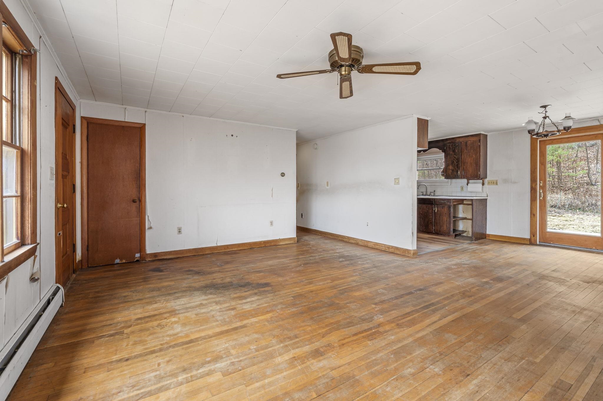 7256 Oak Hill Road Loudon, NH 03307 - Photo 3 of 35 Gallery Image 3