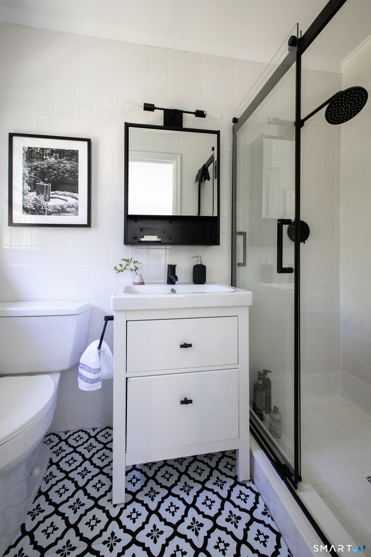 10 (upper) Sentry Hill Road Roxbury, CT 06783 - Photo 13 of 21 Primary En Suite