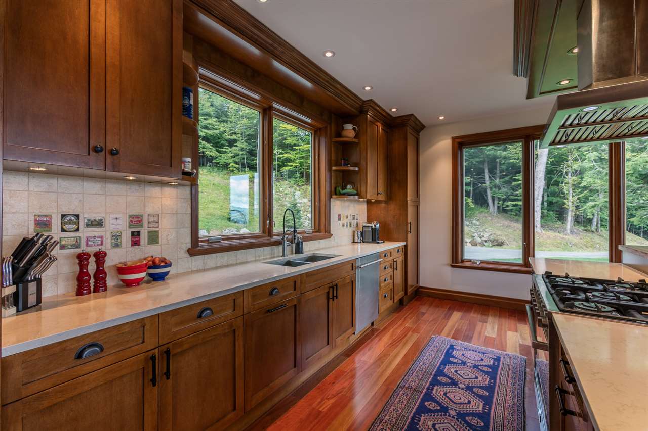395 Warren Hill Road Stowe, VT 05672 - Photo 11 of 38