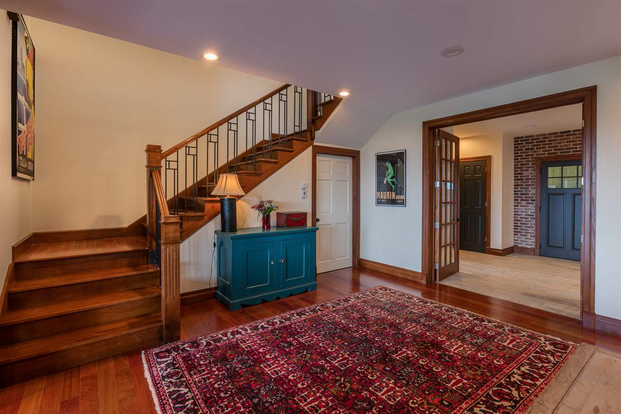 395 Warren Hill Road Stowe, VT 05672 - Photo 5 of 38