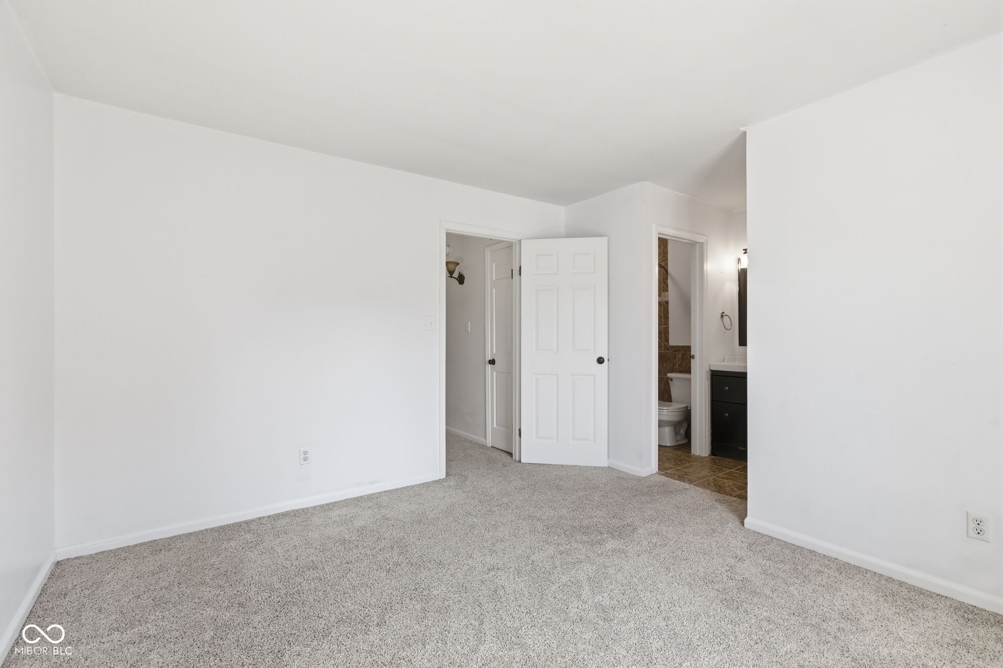 2260 Rome Drive Indianapolis, IN 46228 - Photo 17 of 36