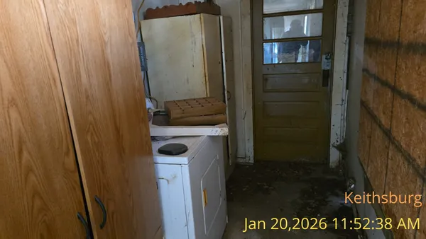 $13,000 | 301 South 14th, Keithsburg, IL 61442