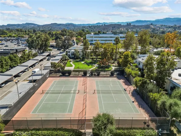 $367,900 | 23515 Lyons Avenue, Unit 253, Valencia, CA 91355