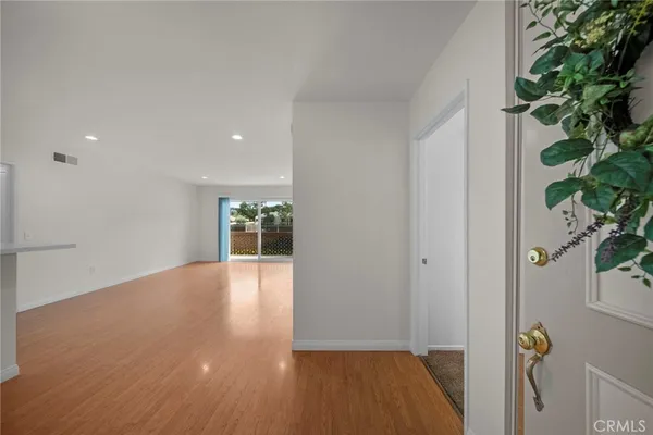 $367,900 | 23515 Lyons Avenue, Unit 253, Valencia, CA 91355