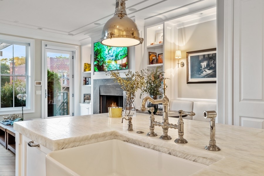 1942 North Sedgwick Street, Unit PH Chicago, IL 60614 - Photo 45 of 84