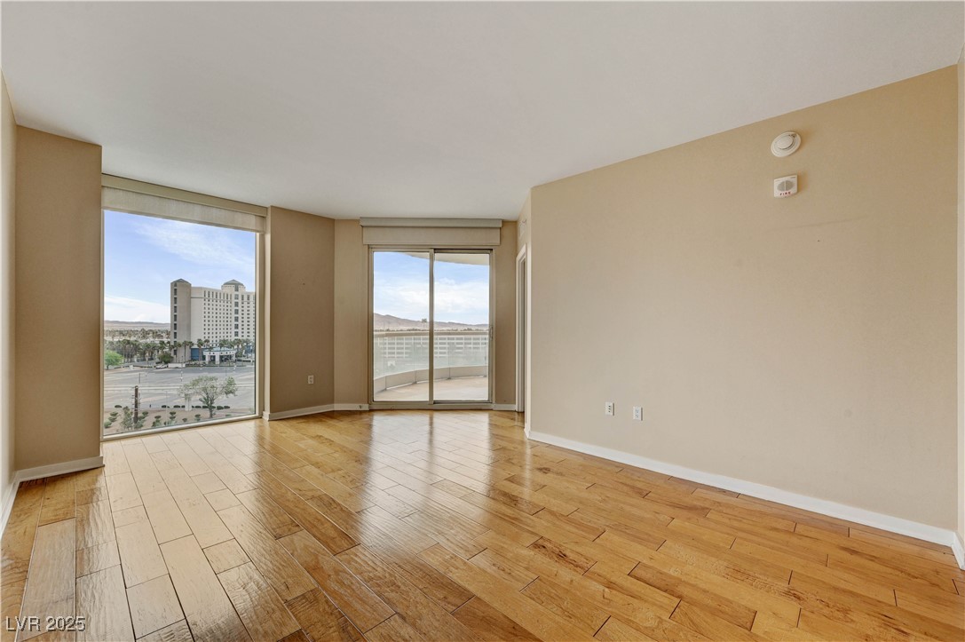 2777 Paradise Road, Unit 607 Las Vegas, NV 89109 - Photo 18 of 37