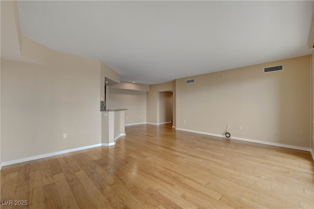 2777 Paradise Road, Unit 607 Las Vegas, NV 89109 - Photo 5 of 37