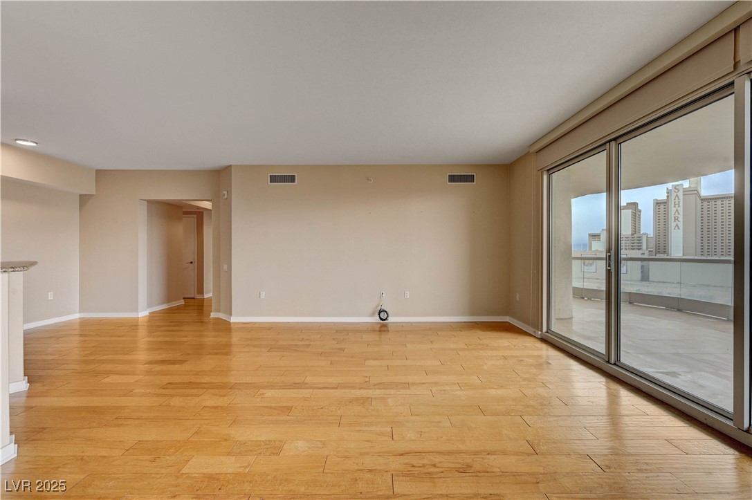 2777 Paradise Road, Unit 607 Las Vegas, NV 89109 - Photo 8 of 37