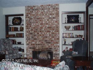 2403 Holly Point Road East Orange Park, FL 32073 - Photo 2 of 11 Living Area