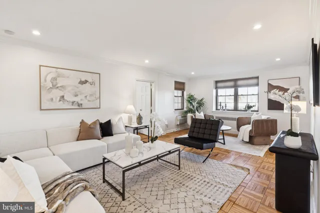 $189,000 | 346 East Lancaster Avenue, Unit 309, Wynnewood, PA 19096