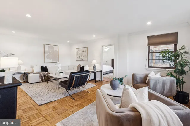 $189,000 | 346 East Lancaster Avenue, Unit 309, Wynnewood, PA 19096