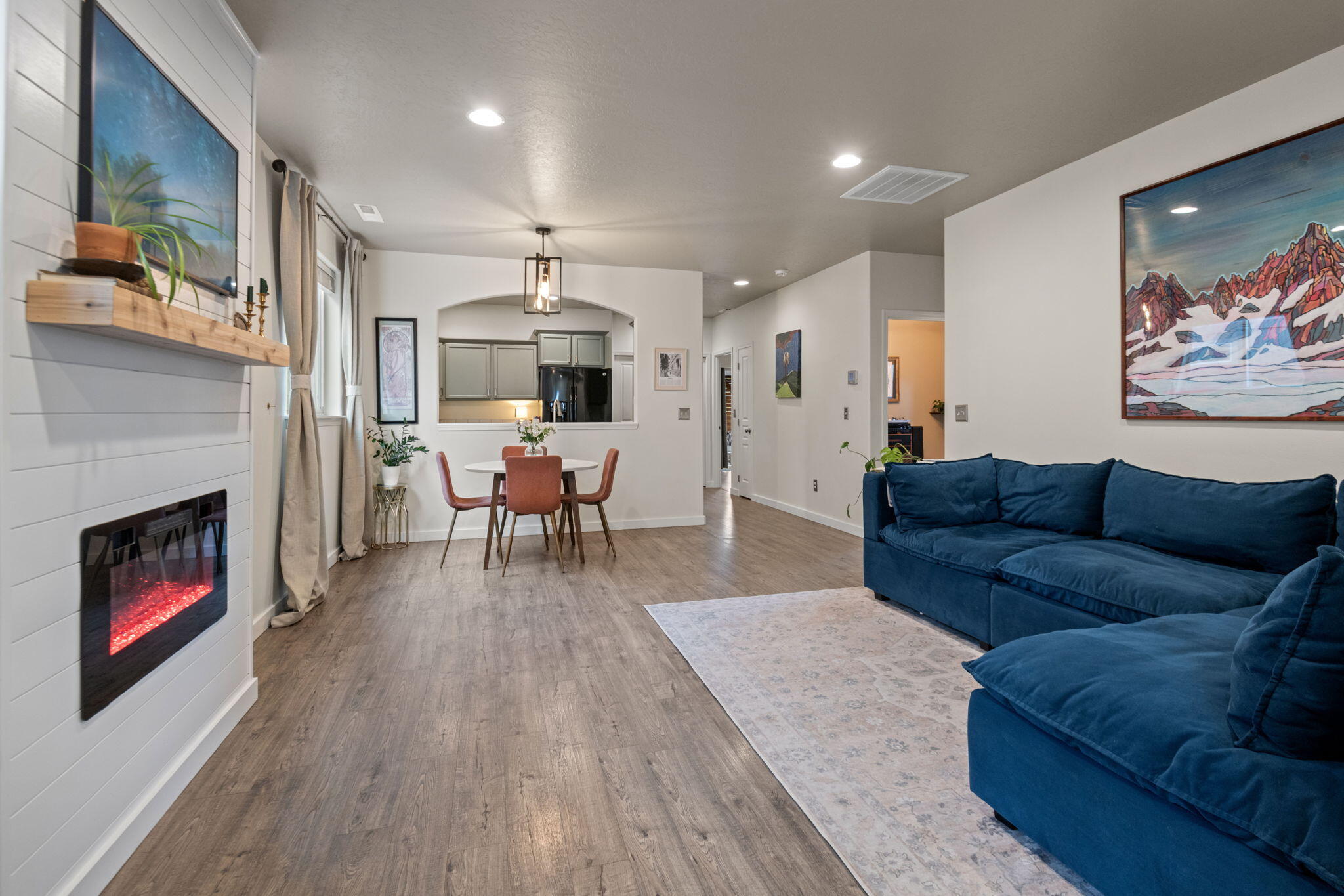 3559 Southwest Pumice Place Redmond, OR 97756 - Photo 3 of 27 3559 SW Pumice Place, Redmond