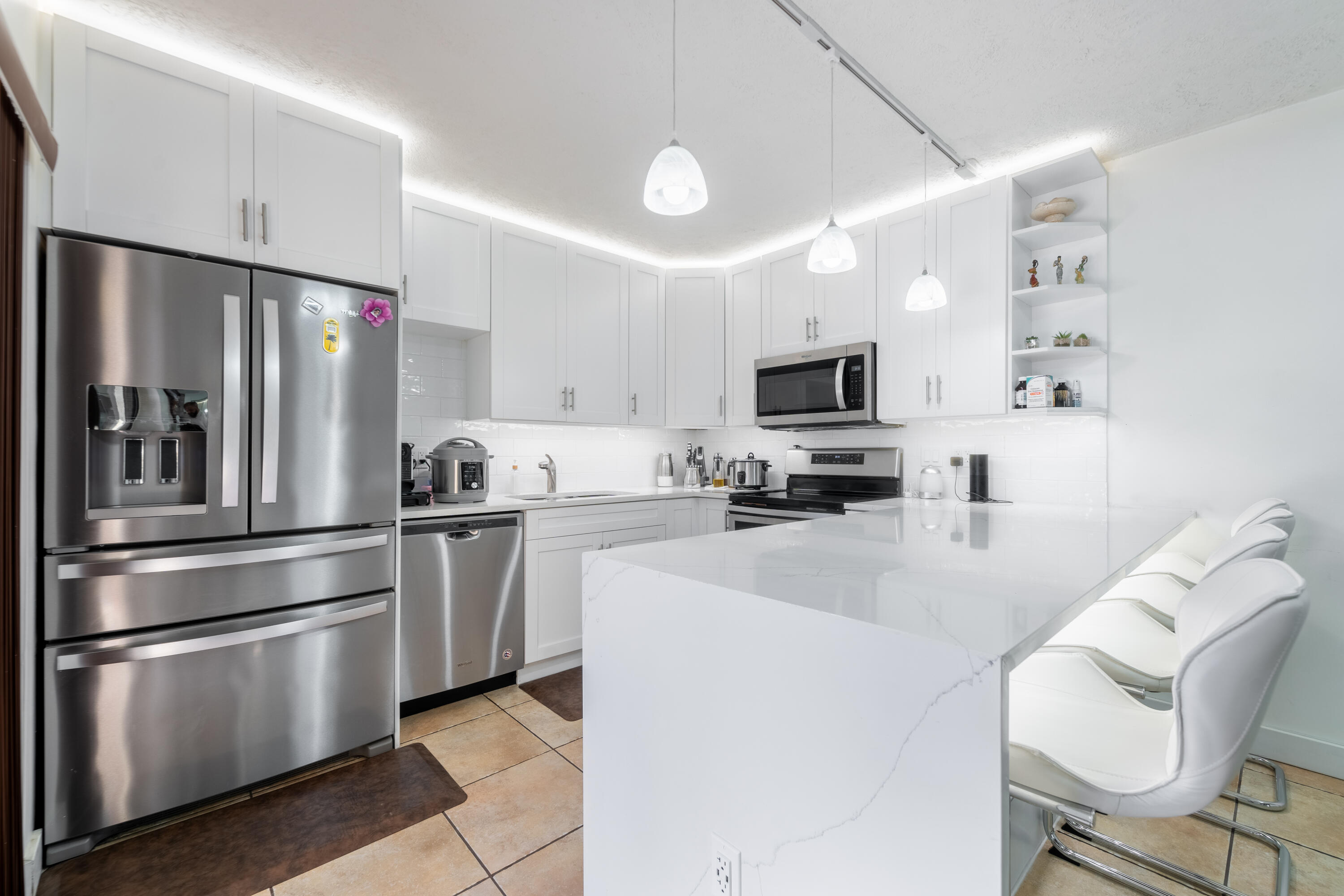 200 Woodland Road Palm Springs, FL 33461 - Photo 1 of 19 DSC00552-HDR